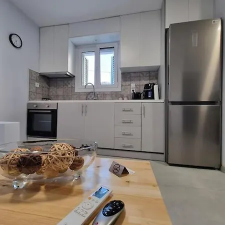 Aeolus I Apartment *